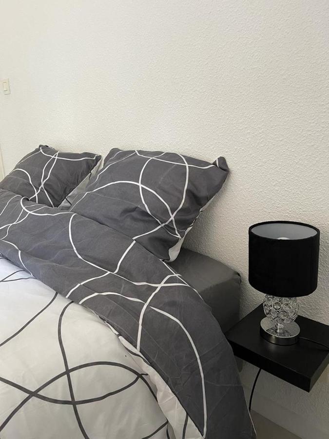 Logement Entier - Universite - Parking Privatif - Wifi Le Mans Luaran gambar